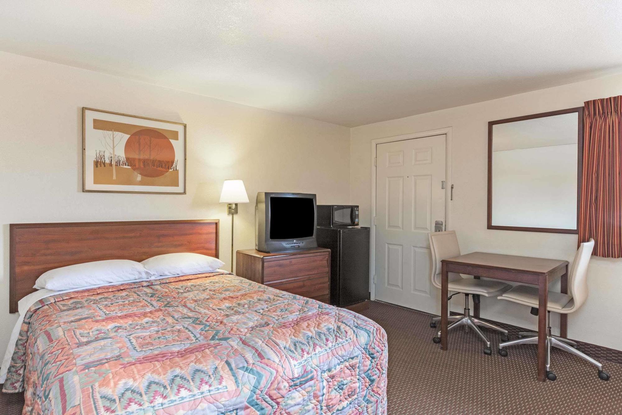 Country Inn & Suites By Radisson, Flagstaff Downtown, Az ภายนอก รูปภาพ